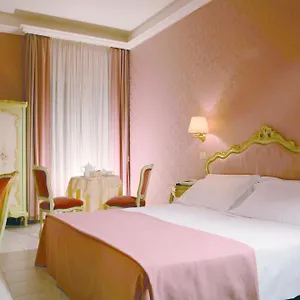 Romulus Hotel Roma